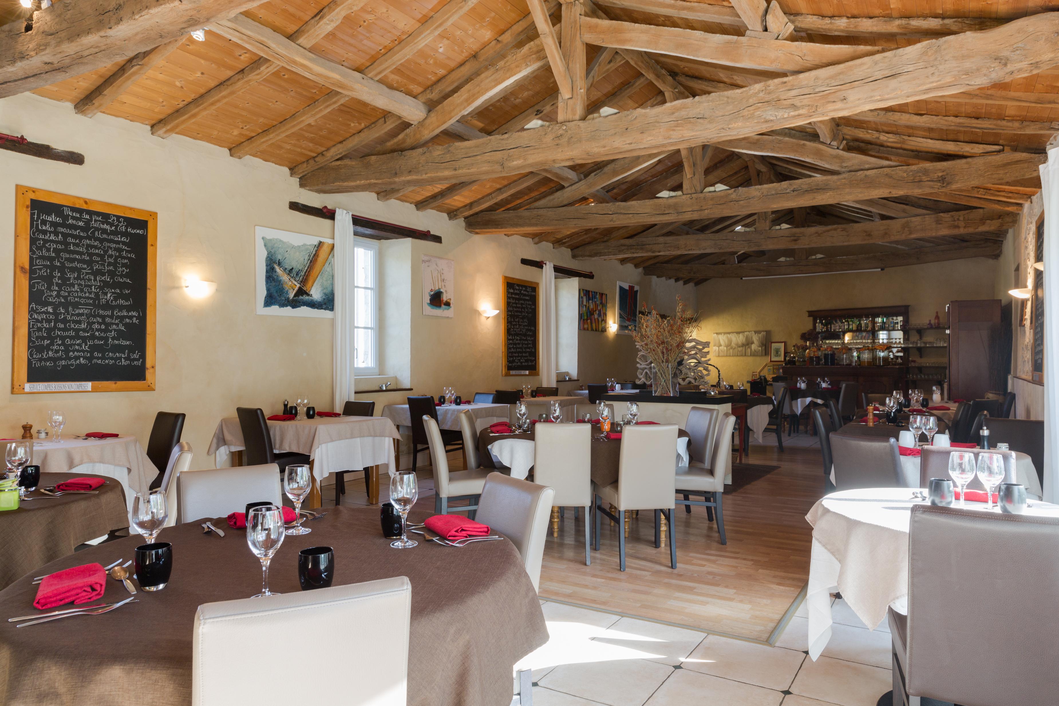 Hotel Domaine Le Martinet, The Originals Relais Bouin  Exterior foto